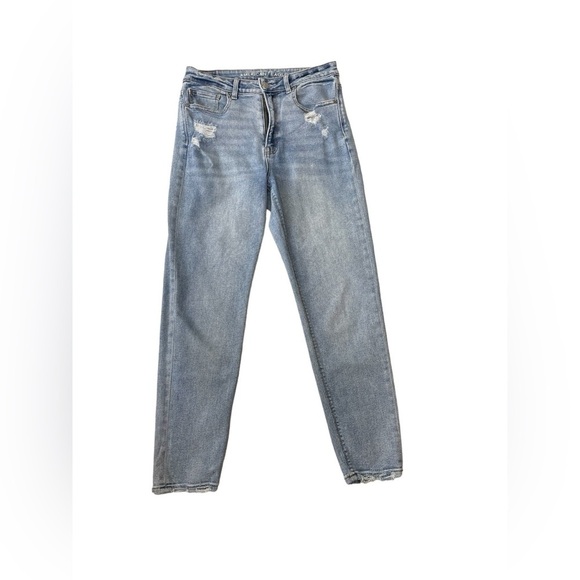 American Eagle Outfitters Denim - American Eagle Distressed Mom Jeans Size 6